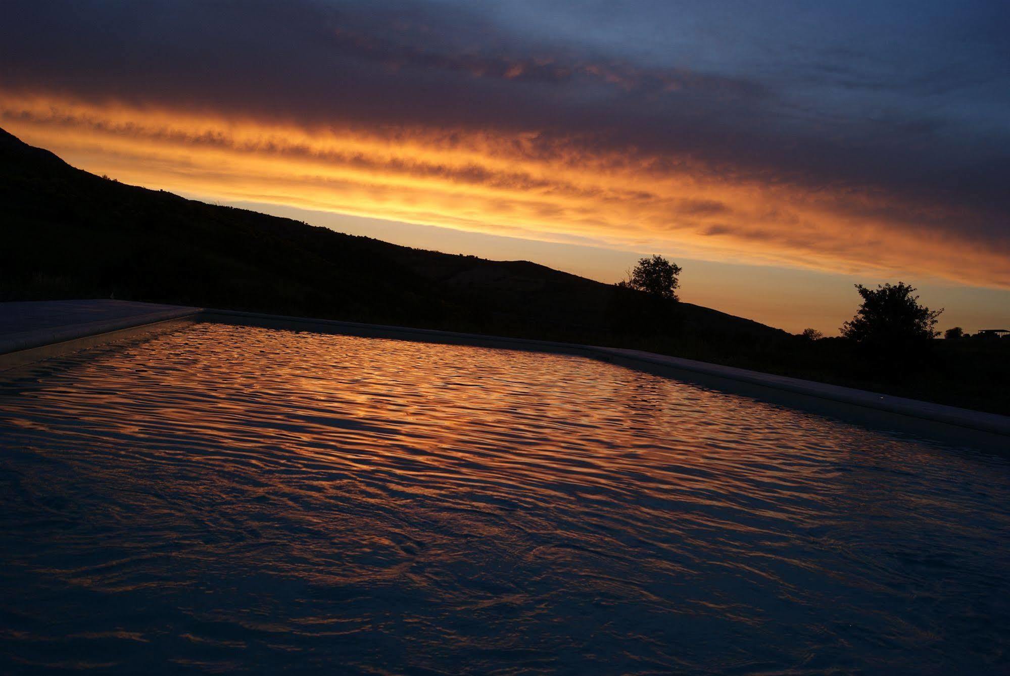 Agriturismo Podere San Giorgio Radicofani Kültér fotó